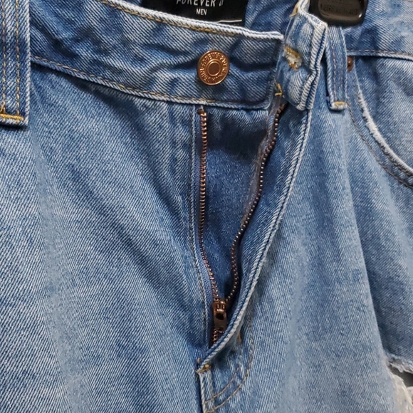 FOREVER 21 - MEN'S DENIM SHORTS 🩳 - Picture 4 of 9
